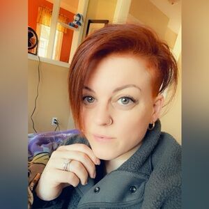 Meet your Posher, Pam